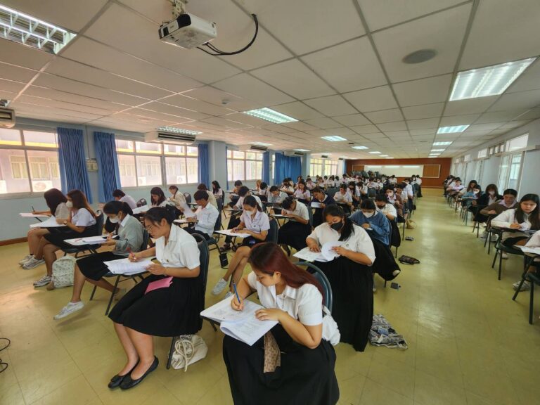 สอบวัดความรู้ทางด้านภาษาอังกฤษ ให้แก่นักศึกษาชั้นปีที่ 4 รหัส 63 ก่อนออกฝึกประสบการณ์วิชาชีพ