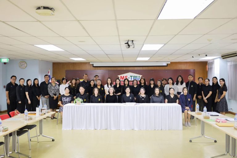 คณะวิทยาการจัดการ จัดโครงการการจัดความรู้ โดยมี ผศ.พรรณนิภา เดชพล คณบดีคณะวิทยาการจัดการ เป็นประธานเปิดโครงการ