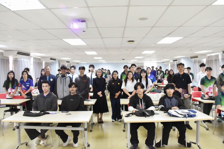 สาขาวิชานิเทศศาสตร์ดิจิทัล คณะวิทยาการจัดการ มหาวิทยาลัยราชภัฏเทพสตรี ร่วมกับ เครือข่ายมหาวิทยาลัยรู้เท่าทันแอลกอฮอล์ และภาคีเครือข่ายด้านสุขภาพ จัดกิจกรรมเสวนาเชิงสร้างสรรค์ เพื่อเปิดพื้นที่แลกเปลี่ยนเรียนรู้เกี่ยวกับผลกระทบของการบริโภคเครื่องดื่มแอลกอฮอล์ในกลุ่มเยาวชนและนักศึกษา