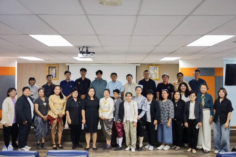 คณะวิทยาการจัดการ จัดโครงการ Creative Economy Riverside Heritage : การพัฒนาเศรษฐกิจสร้างสรรค์เส้นทางมรดกริมแม่น้ำลพบุรี โครงการย่อยที่ 1 “SMART Heritage Makers: พัฒนาผู้สร้างสรรค์มรดกวัฒนธรรมริมน้ำลพบุรี หลักสูตร“ผู้ประกอบการริมน้ำ : การตลาดและการสร้างผลิตภัณฑ์เชิงสร้างสรรค์ด้วยนวัตกรรม” และหลักสูตร “เตรียมความพร้อมเป็นมัคคุเทศก์ชุมชน จังหวัดลพบุรี”