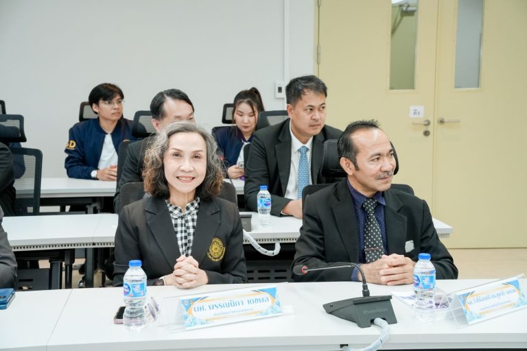 คณะวิทยาการจัดการ โดย ผศ.พรรณนิภา เดชพล คณบดีคณะวิทยาการจัดการ และผศ.ชวลิต ศุภศักดิ์ธำรง รองคณบดีฝ่ายวิชาการและประกันคุณภาพการศึกษา ร่วมพิธีลงนามบันทึกข้อตกลงความร่วมมือธนาคารหน่วยกิต หรือคลังหน่วยกิต (Credit Bank) โครงการสร้างเครือข่ายการพัฒนาฝีมือแรงงาน ระหว่าง มหาวิทยาลัยราชภัฏเทพสตรี กับ กรมพัฒนาฝีมือแรงงาน