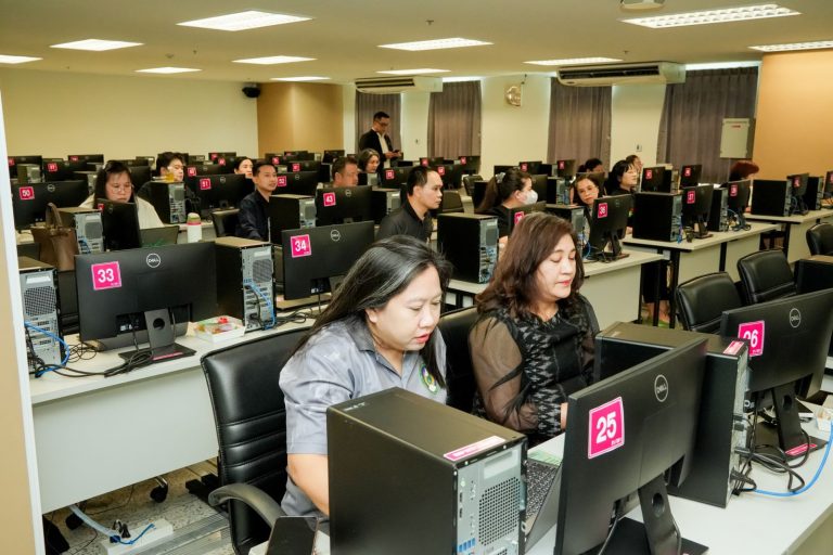 มรภ.เทพสตรี จัดอบรมการใช้เครื่องมือ AI กับการพัฒนาผลงานทางวิชาการ มุ่งยกระดับคณาจารย์สู่การจัดการศึกษาเพื่อพัฒนาท้องถิ่นที่ยั่งยืน