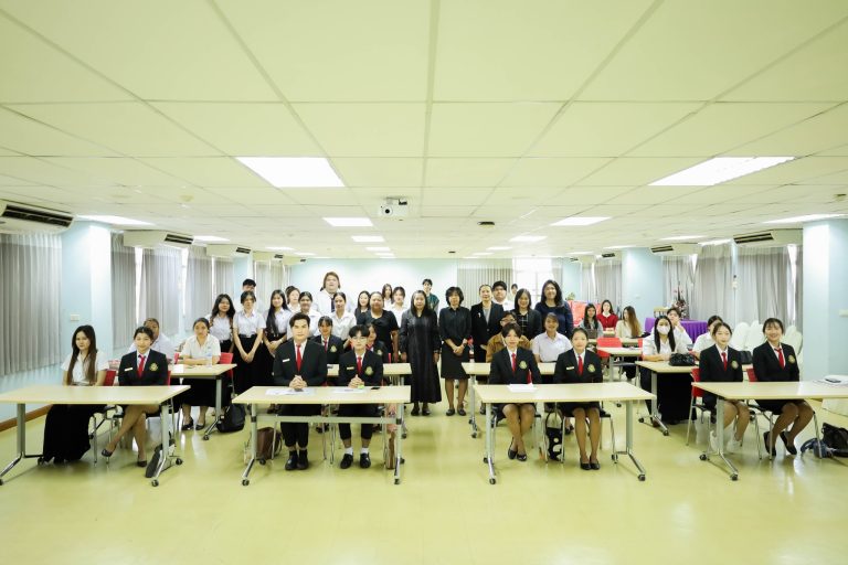 คณะวิทยาการจัดการ จัดปัจฉิมนิเทศและรับฟังการนำเสนอโครงงานการปฏิบัติงานสหกิจศึกษาของนักศึกษาภาคปกติ ภาคการศึกษาที่ 2 ปีการศึกษา 2568 ให้แก่ นักศึกษาชั้นปีที่ 4 สาขาวิชาการท่องเที่ยวธุรกิจบริการ