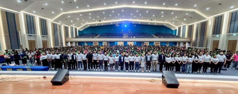 เข้าร่วมพิธีเปิดโครงการอบรมเชิงปฏิบัติการพัฒนาคุณธรรม จริยธรรม นักศึกษา We are TRU ประจำปีการศึกษา 2569มรภ.เทพสตรี จัดอบรม We are TRU เสริมสร้างคุณธรรมจริยธรรมนักศึกษาใหม่ ปีการศึกษา 2569เข้าร่วมพิธีเปิดโครงการอบรมเชิงปฏิบัติการพัฒนาคุณธรรม จริยธรรม นักศึกษา We are TRU ประจำปีการศึกษา 2569