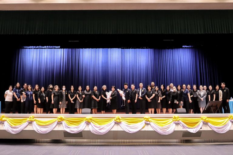คณะวิทยาการจัดการ ร่วมแสดงความยินดี กับ อาจารย์ ดร.ภาสกร รอดแผลง ที่ได้รับการแต่งตั้งให้ดำรงตำแหน่ง ผู้อำนวยการสำนักงานบริการวิชาการและจัดการทรัพย์สิน และนางสาวพรพรรณ นิยมจันทร์ ที่ได้รับรางวัลบุคลากรผู้มีความจงรักภักดีต่อองค์กร(ปฎิบัติงานครบ 25 ปี)