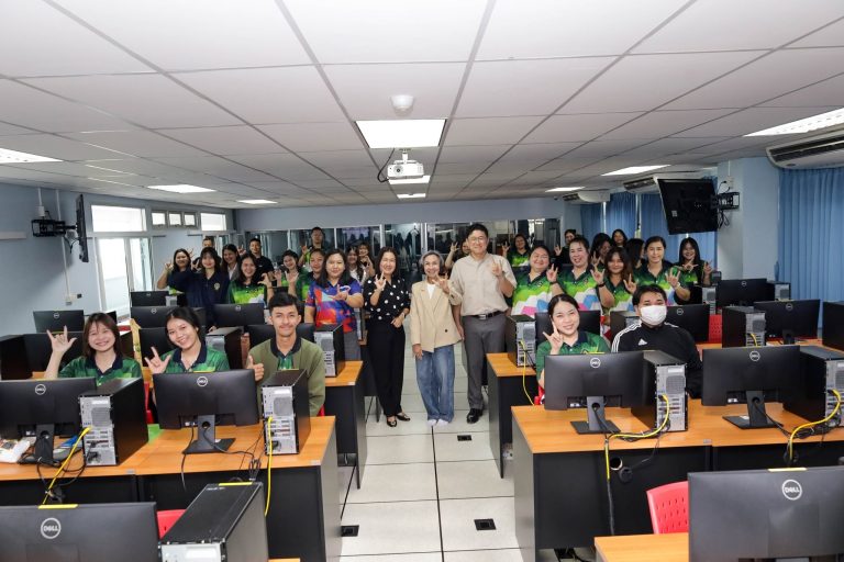 คณะวิทยาการจัดการ จัดโครงการพัฒนาศักยภาพนักศึกษาภาคพิเศษ ให้แก่นักศึกษา
